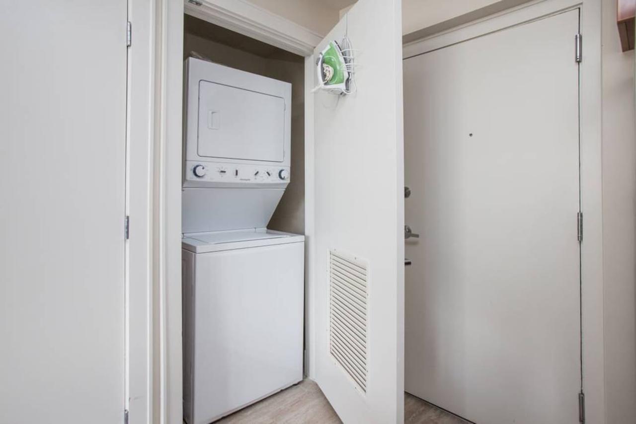 Holiday home New 2bdrm Dtown Canal St Bourbon St #1218 New Orleans